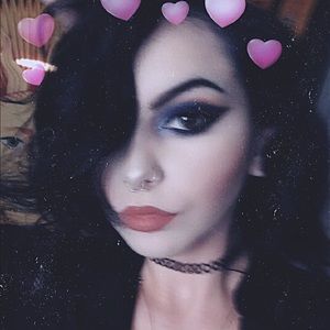 Meet your Posher, Victoria